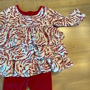 Burt’s Bees Holiday Outfit